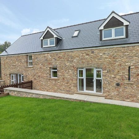 Villa Woodpecker Barn Pontyclun Exterior foto