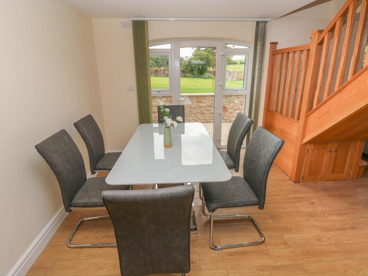 Villa Woodpecker Barn Pontyclun Exterior foto